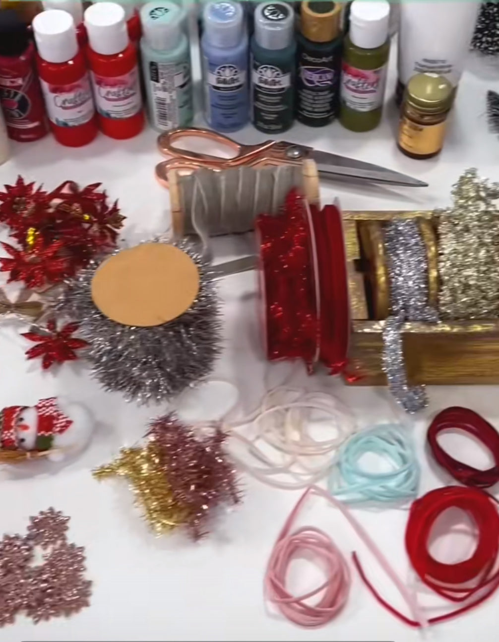 Teen Christmas House Decorating